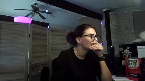 ItsMeSophie X online show from 10-20-25, 05:02