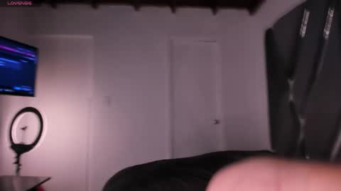 Moon online show from 05-11-26, 06:49