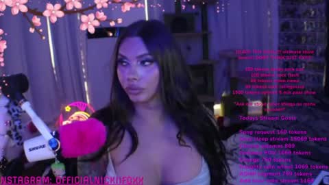 Snapshot of itsnickibabyy chatting on 06-25-26, 11:31 Nicki Foxx online show from 06-25-26, 11:31
