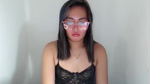 itsurgil_kloeh online show from 11-17-25, 07:08