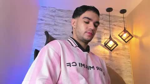 ITSWOLFINE online show from 02-07-26, 08:34