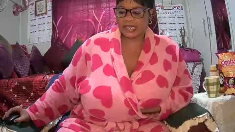 itumeleng74 online show from 05-07-26, 06:08