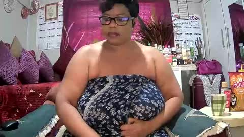 itumeleng74 online show from 08-02-26, 06:56