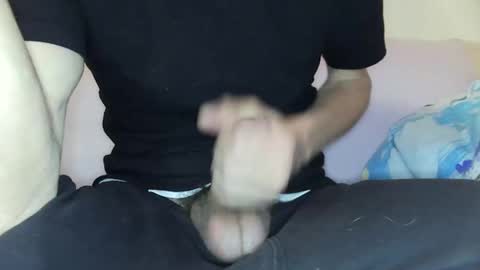 Snapshot of iuuuf2 chatting on 01-08-25, 09:32 Iuuuf2 or Samel online show from 01-08-25, 09:32