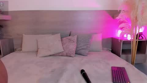 ivana_hall online show from 09-25-25, 08:23