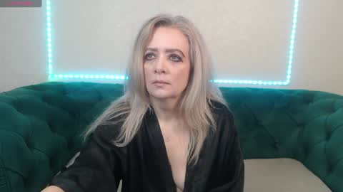 ivanacharm online show from 02-09-25, 04:25