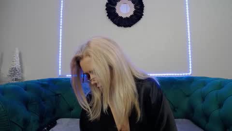 ivanacharm online show from 12-02-25, 04:40