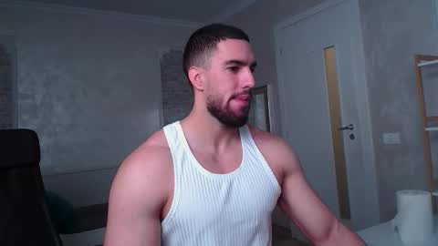 IvanHydee online show from 10-22-25, 04:46