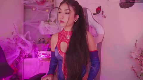 iveet  online show from 10-30-25, 07:36