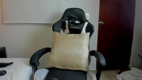 I V E T T E online show from 02-11-26, 12:48