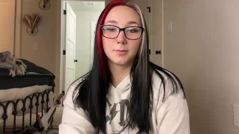 ivey jade online show from 10-03-25, 05:37