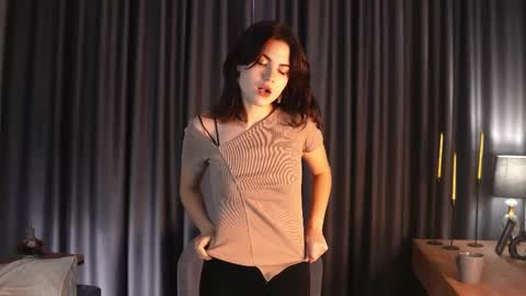 Alis online show from 09-11-25, 01:17