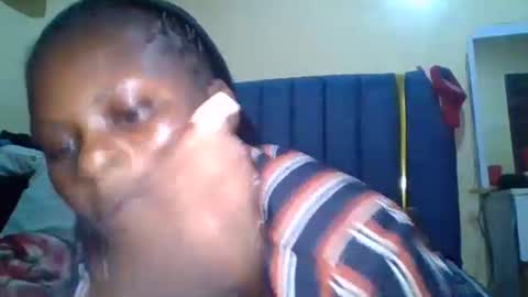 ivon33702683 online show from 05-20-26, 07:09