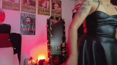 Snapshot of ivonemoon chatting on 10-06-25, 01:30 ivonemoon online show from 10-06-25, 01:30