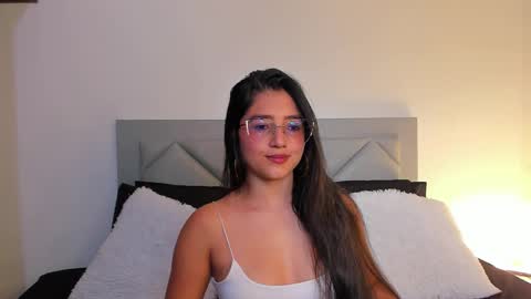 Ivonne Lennox online show from 03-11-25, 07:25