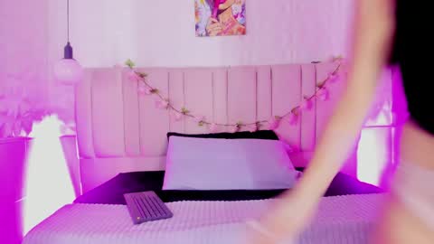 ivonne_valencia online show from 05-02-26, 01:05