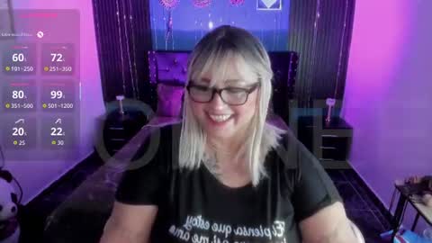 Snapshot of ivonnee17_ chatting on 07-16-26, 12:05 Ivonne online show from 07-16-26, 12:05