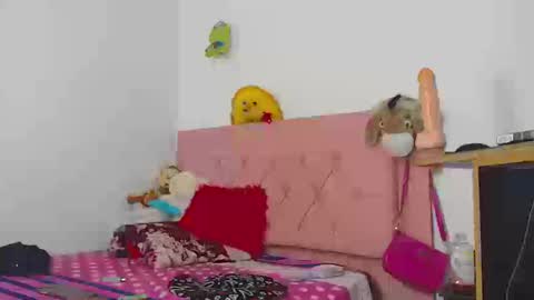 Snapshot of ivonneth chatting on 03-19-26, 10:58 ivonneth online show from 03-19-26, 10:58