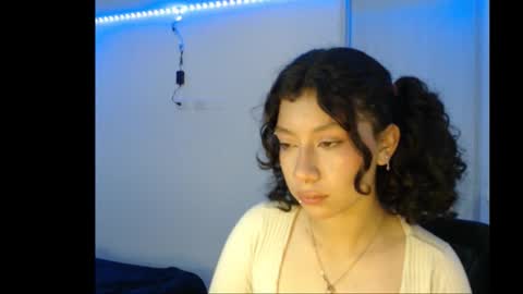 Snapshot of ivonny111 chatting on 10-26-25, 06:30 ivonny111 online show from 10-26-25, 06:30