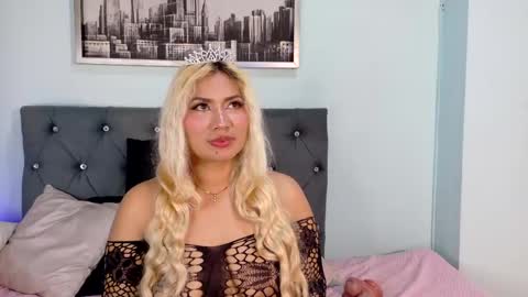IvonnyBon online show from 05-10-26, 03:12