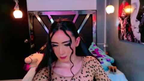 Snapshot of ivony_giselle chatting on 03-08-26, 02:04 ivony giselle online show from 03-08-26, 02:04