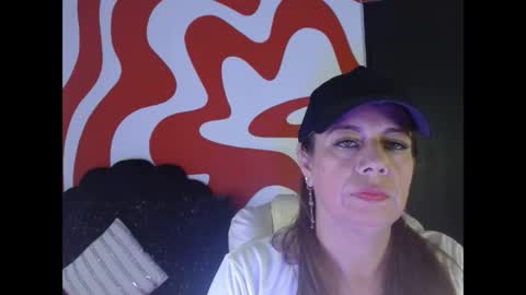 Snapshot of ivory_mistress chatting on 05-11-26, 01:17 ivory_mistress online show from 05-11-26, 01:17