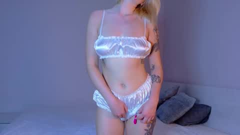 Snapshot of ivory_soule chatting on 11-07-25, 04:51 ivory_soule online show from 11-07-25, 04:51