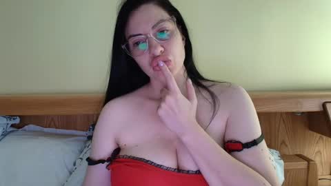 Ivory online show from 09-29-25, 03:17