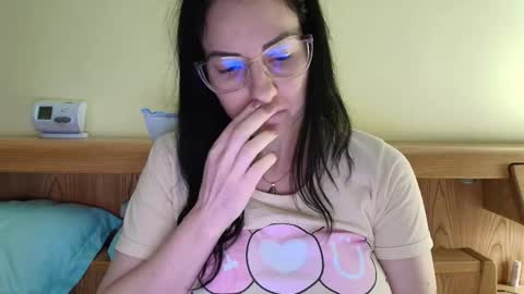 Ivory online show from 11-10-25, 05:01