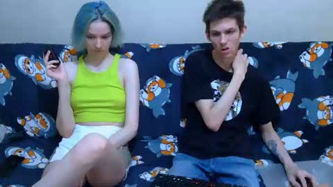 Snapshot of ivy__lester chatting on 06-20-26, 04:10 Ivy and Lester online show from 06-20-26, 04:10