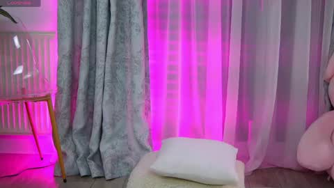 Snapshot of ivy_myaa chatting on 04-18-26, 10:21 Ivy Myaa online show from 04-18-26, 10:21