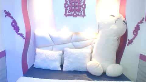 Snapshot of ivy_owen_ chatting on 02-01-26, 01:42 Ivy online show from 02-01-26, 01:42