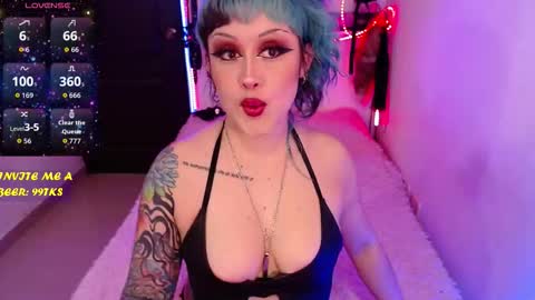 You can find more of me here  online show from 01-09-26, 08:21