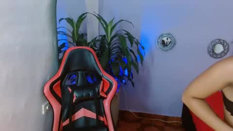 ivy_scorpio online show from 10-15-25, 06:13