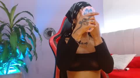 ivy_scorpio online show from 10-21-25, 08:59