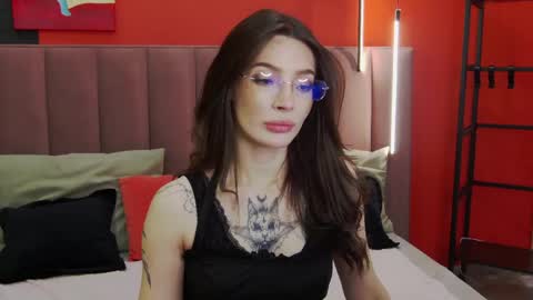Ivy online show from 05-10-26, 01:33