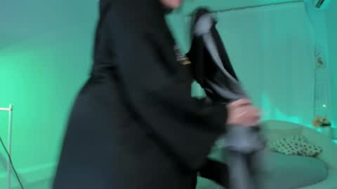 IVY - Follow me 3 online show from 12-08-24, 07:05