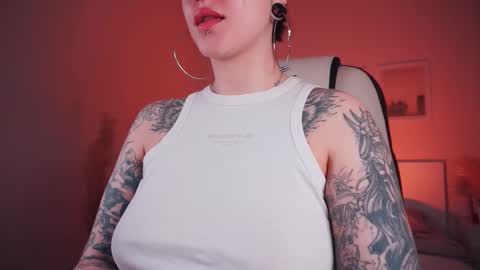 IVY - Follow me 3 online show from 02-26-25, 07:53