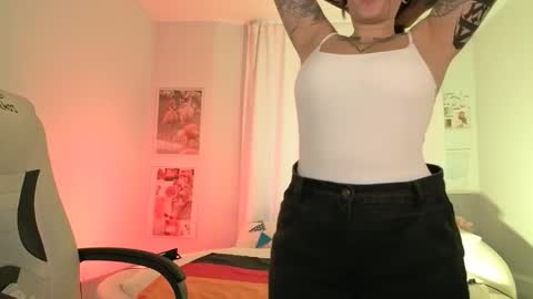 IVY - Follow me 3 online show from 09-24-25, 08:39