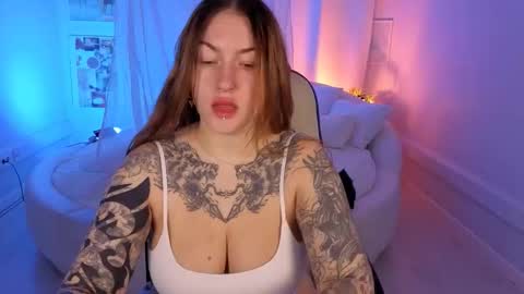 IVY - Follow me 3 online show from 11-07-25, 09:31