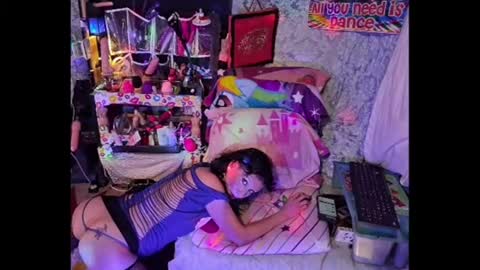 ivyjennifer366 online show from 06-18-26, 04:02