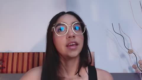 Snapshot of ivyjhonss chatting on 09-19-25, 11:44 IvyJhonss online show from 09-19-25, 11:44