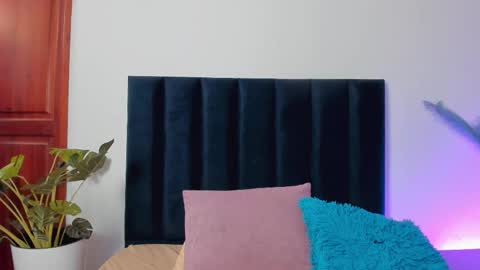 Snapshot of ivyjhonss chatting on 10-14-25, 11:44 IvyJhonss online show from 10-14-25, 11:44