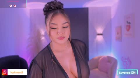 Snapshot of ivyjonesx chatting on 05-15-26, 11:56 Ivy online show from 05-15-26, 11:56