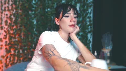 Miss Ivy online show from 12-06-24, 07:12