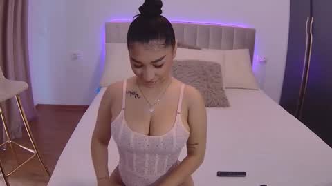 ivymonique online show from 09-24-25, 07:44