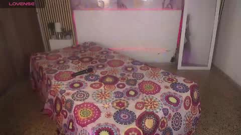 ivyshine7 online show from 04-30-26, 09:08