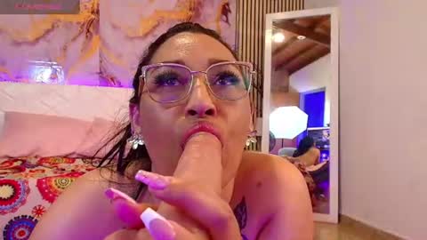 ivyshine7 online show from 06-18-26, 10:36