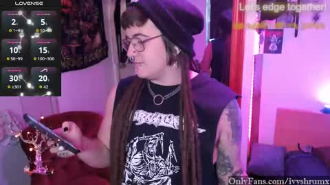 Ivy ShrumX online show from 10-09-25, 01:14