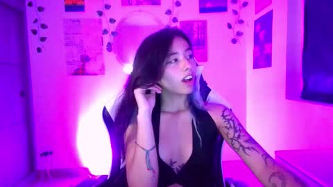 Snapshot of ivystone_ chatting on 03-10-26, 01:43 Ivy online show from 03-10-26, 01:43